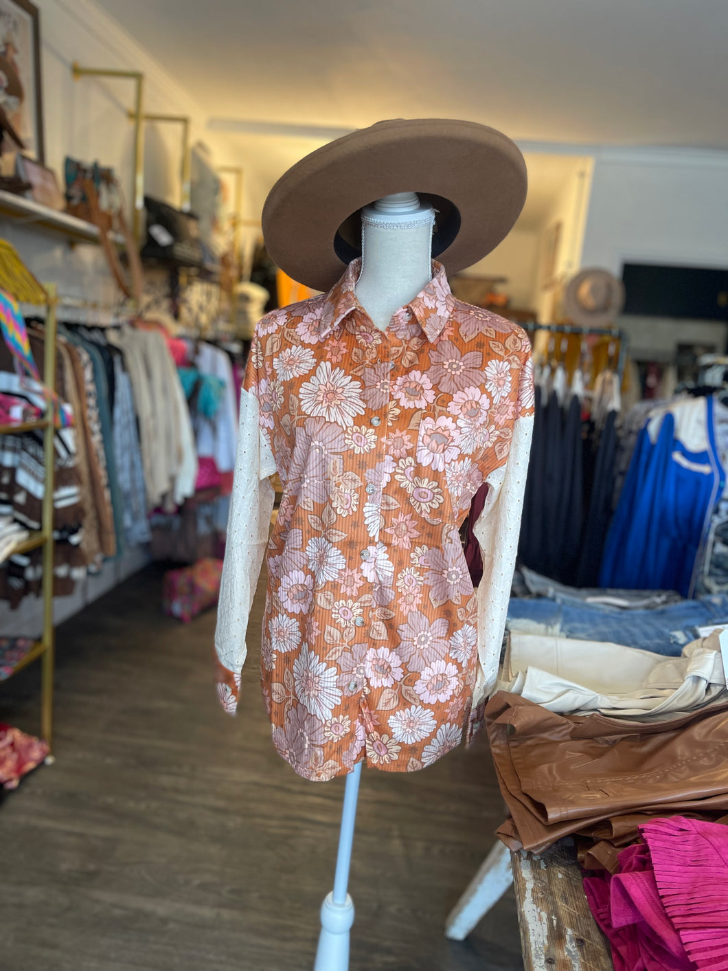 SHE'S THE ONE ORANGE FLORAL BUTTON DOWN