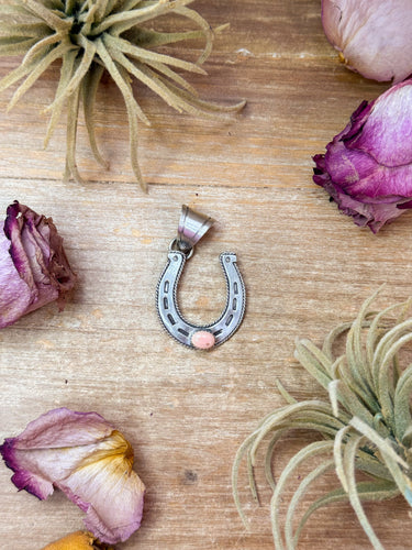 Sterling Silver Horseshoe Pendant with Pink Conch
